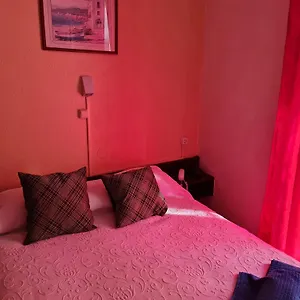 Pensao Residencial Flor Dos Cavaleiros Maison d'hôtes